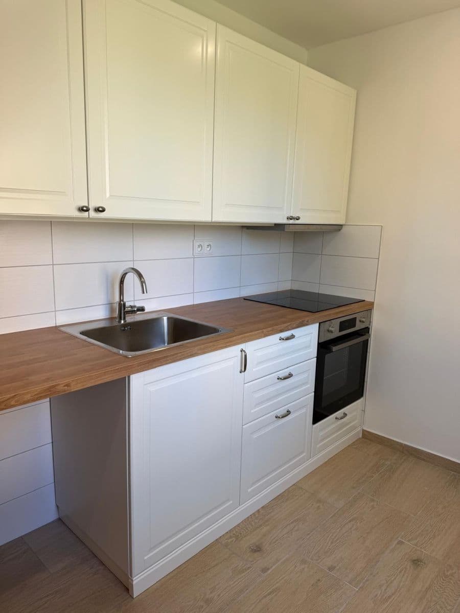 Prenájom bytu 2-izbový 56 m², Provaznická, Ostrava, Moravskoslezský kraj Prenájom bytu 2-izbový 56 m², Provaznická, Ostrava, Moravskoslezský kraj