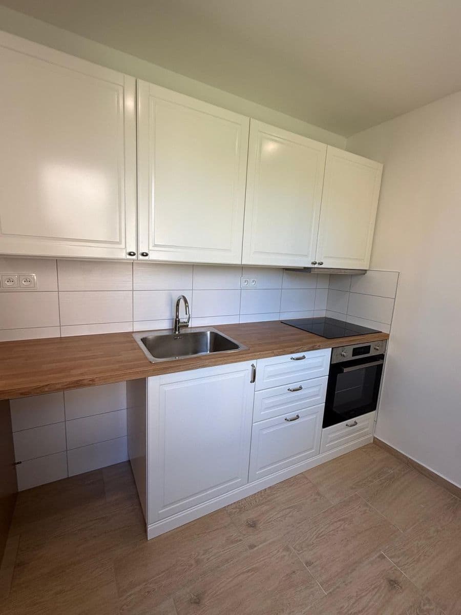 Prenájom bytu 2-izbový 56 m², Provaznická, Ostrava, Moravskoslezský kraj Prenájom bytu 2-izbový 56 m², Provaznická, Ostrava, Moravskoslezský kraj