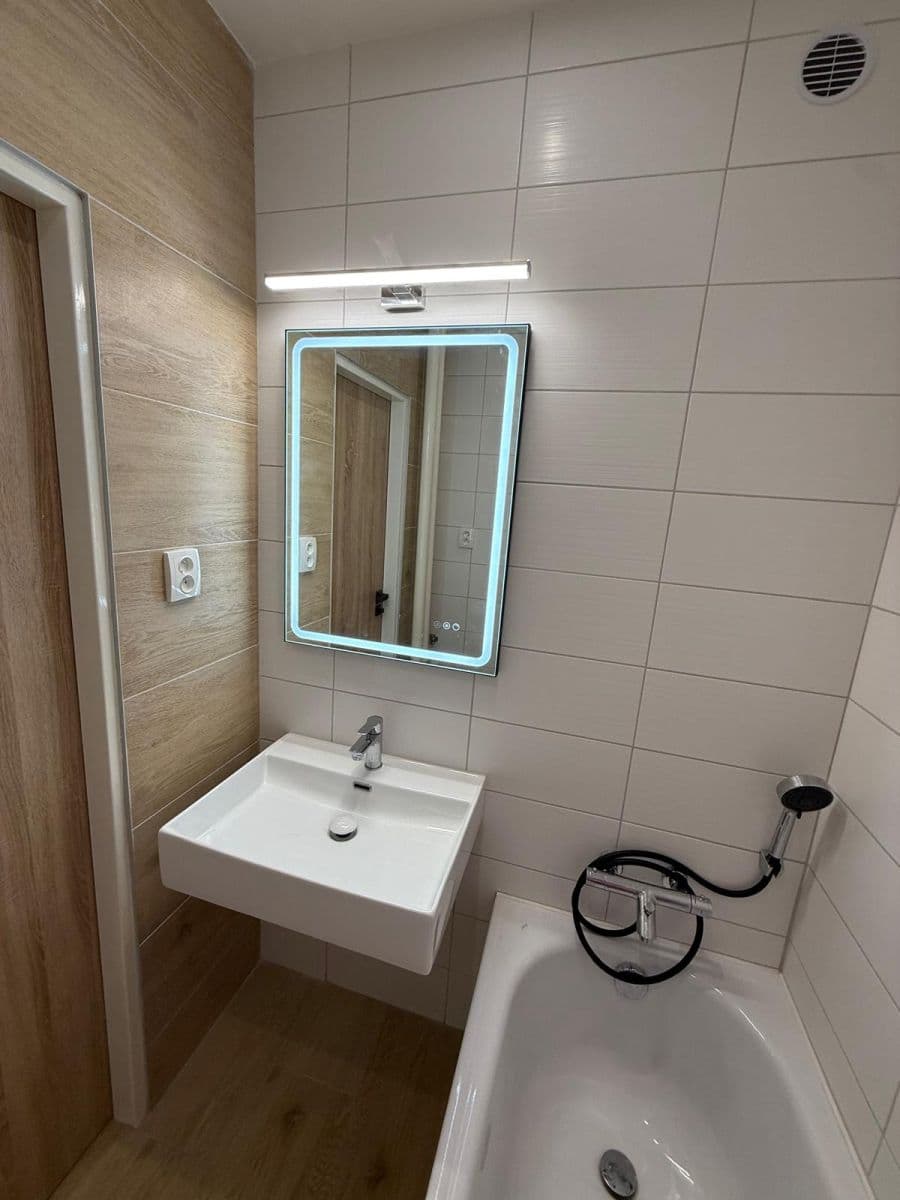 Prenájom bytu 2-izbový 56 m², Provaznická, Ostrava, Moravskoslezský kraj Prenájom bytu 2-izbový 56 m², Provaznická, Ostrava, Moravskoslezský kraj