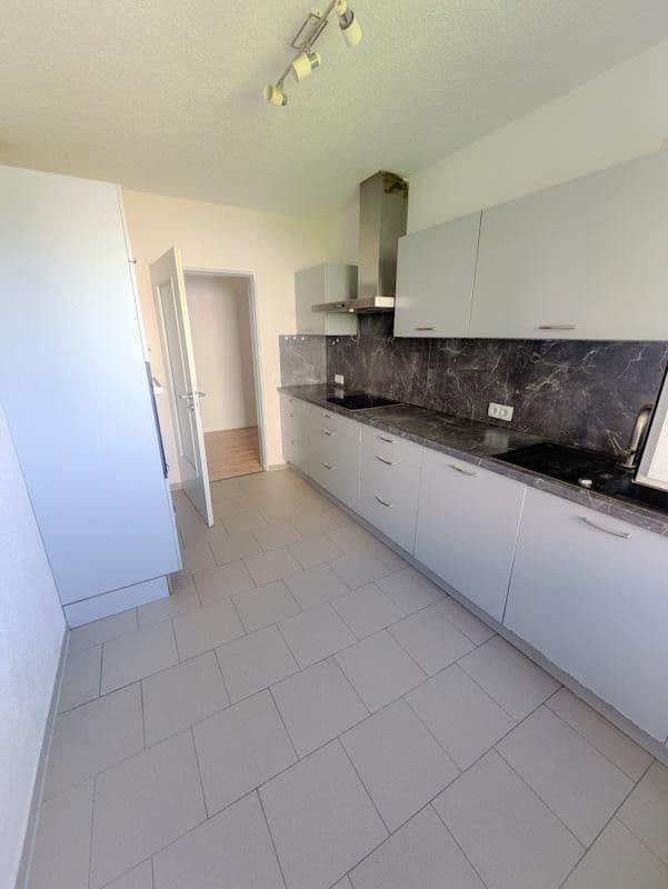 Predaj bytu 3-izbový 96 m², Bergwaldstraße 14, Rohrdorf, Bádensko-Wurttembersko Predaj bytu 3-izbový 96 m², Bergwaldstraße 14, Rohrdorf, Bádensko-Wurttembersko