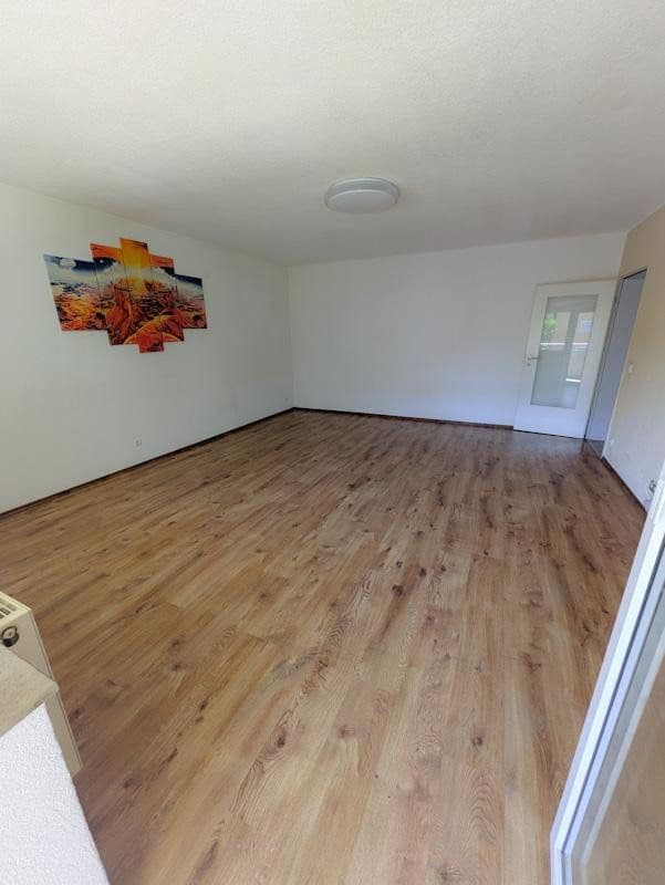 Predaj bytu 3-izbový 96 m², Bergwaldstraße 14, Rohrdorf, Bádensko-Wurttembersko Predaj bytu 3-izbový 96 m², Bergwaldstraße 14, Rohrdorf, Bádensko-Wurttembersko