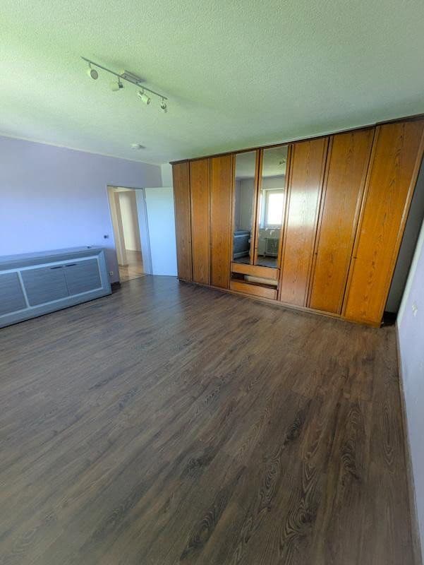 Predaj bytu 3-izbový 96 m², Bergwaldstraße 14, Rohrdorf, Bádensko-Wurttembersko Predaj bytu 3-izbový 96 m², Bergwaldstraße 14, Rohrdorf, Bádensko-Wurttembersko