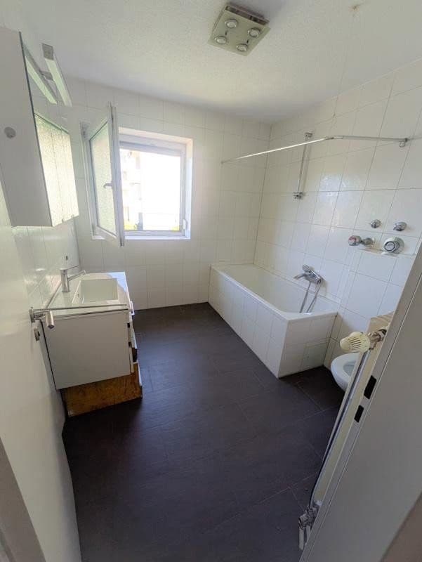 Predaj bytu 3-izbový 96 m², Bergwaldstraße 14, Rohrdorf, Bádensko-Wurttembersko Predaj bytu 3-izbový 96 m², Bergwaldstraße 14, Rohrdorf, Bádensko-Wurttembersko