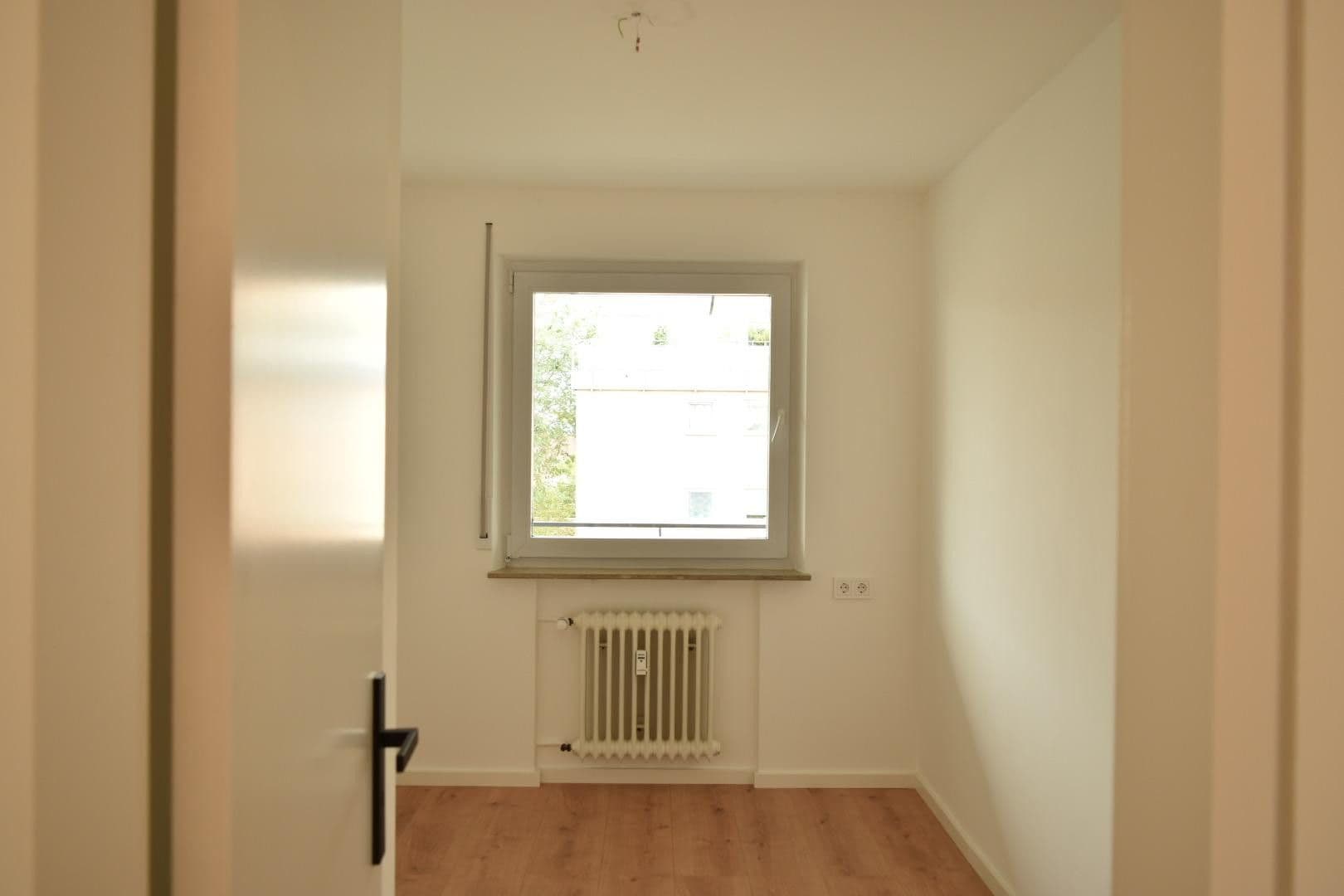 Predaj bytu 3-izbový 75 m², Leonberg, Bádensko-Wurttembersko Predaj bytu 3-izbový 75 m², Leonberg, Bádensko-Wurttembersko