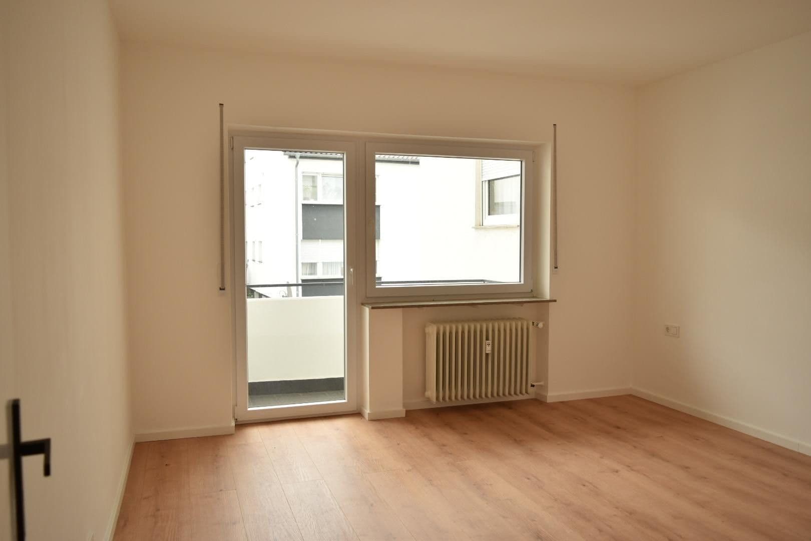 Predaj bytu 3-izbový 75 m², Leonberg, Bádensko-Wurttembersko Predaj bytu 3-izbový 75 m², Leonberg, Bádensko-Wurttembersko