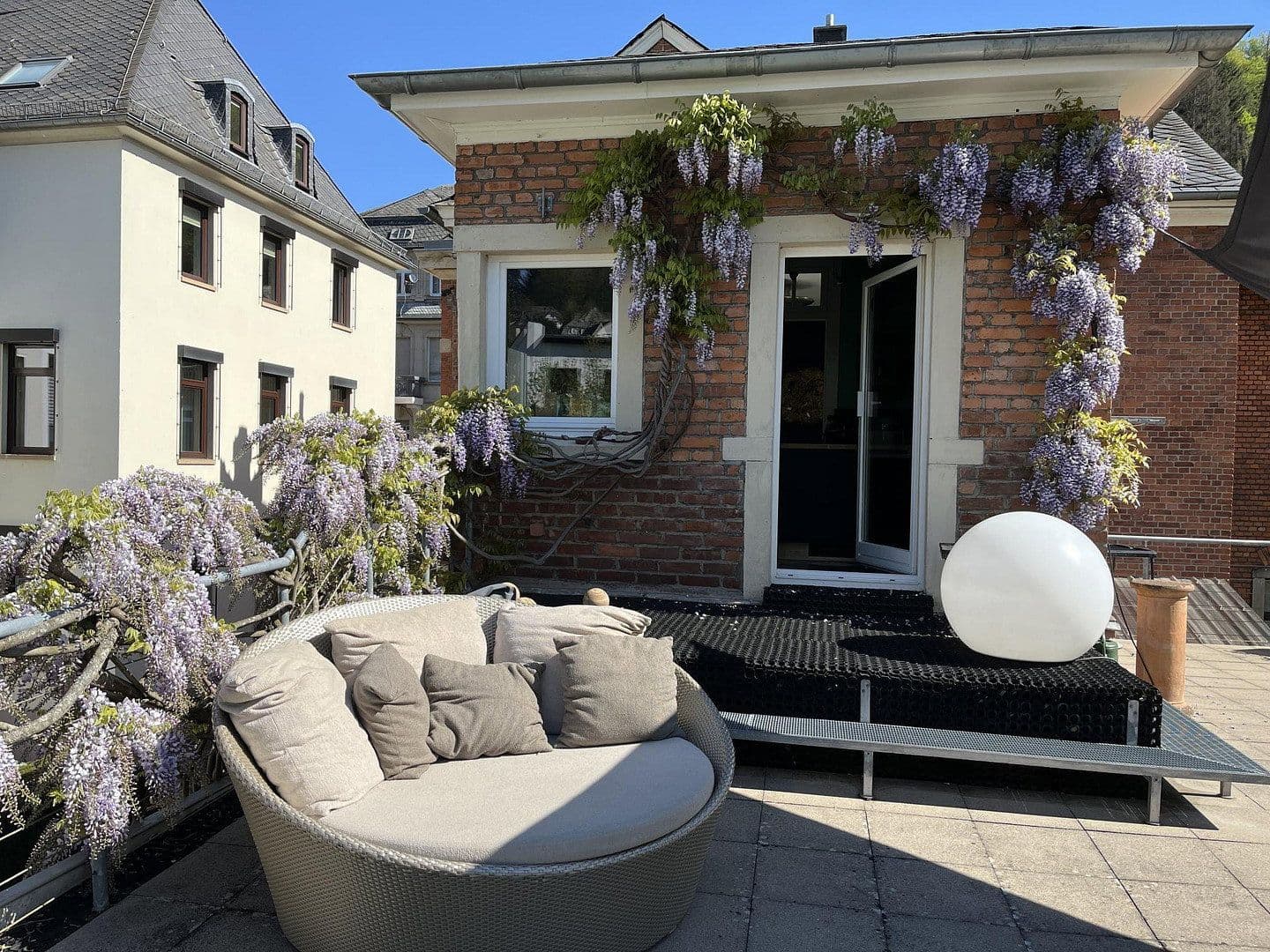 Predaj domu 370 m², pozemok 920 m², Idar-Oberstein, Porýnie-Falcko Predaj domu 370 m², pozemok 920 m², Idar-Oberstein, Porýnie-Falcko