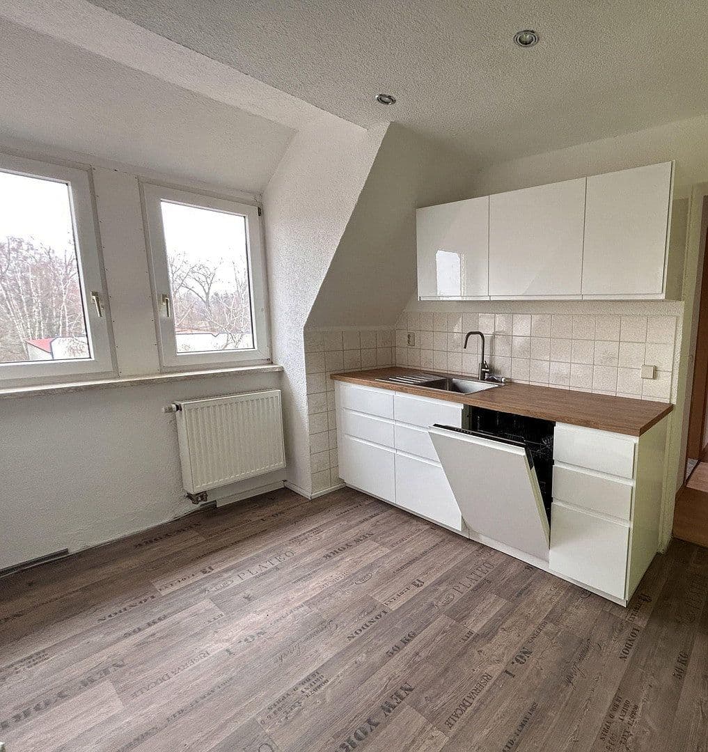 Prenájom bytu 3-izbový 77 m², Siedlung 21a, Geithain, Sasko Prenájom bytu 3-izbový 77 m², Siedlung 21a, Geithain, Sasko
