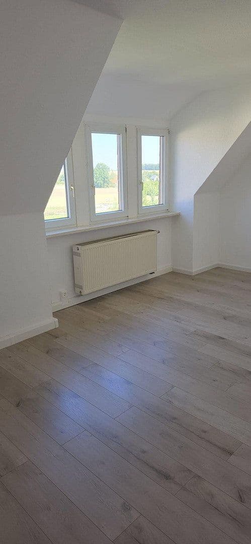Prenájom bytu 3-izbový 77 m², Siedlung 21a, Geithain, Sasko Prenájom bytu 3-izbový 77 m², Siedlung 21a, Geithain, Sasko