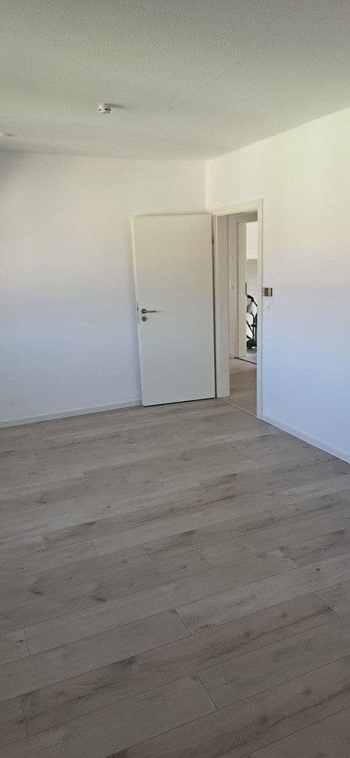 Prenájom bytu 3-izbový 77 m², Siedlung 21a, Geithain, Sasko Prenájom bytu 3-izbový 77 m², Siedlung 21a, Geithain, Sasko