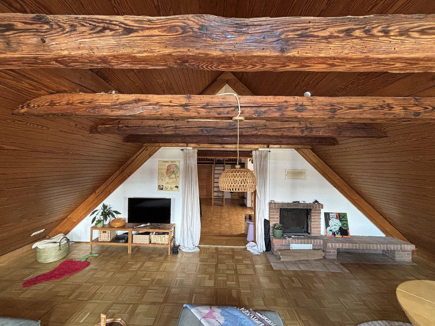 Prenájom bytu 2-izbový 87 m², Stuttgart, Bádensko-Wurttembersko Prenájom bytu 2-izbový 87 m², Stuttgart, Bádensko-Wurttembersko