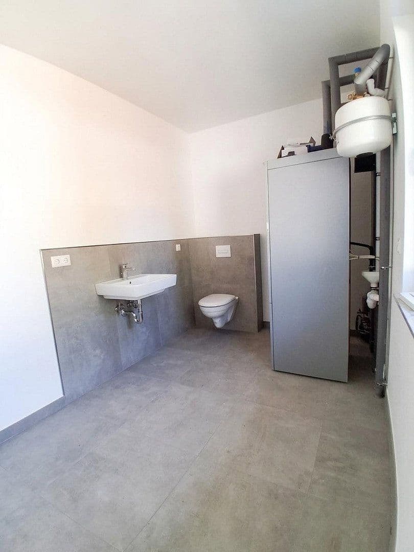 Prenájom domu 130 m², pozemok 250 m², Cottbus Kiekebusch, Brandenbursko Prenájom domu 130 m², pozemok 250 m², Cottbus Kiekebusch, Brandenbursko