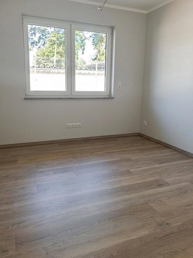 Prenájom domu 130 m², pozemok 250 m², Cottbus Kiekebusch, Brandenbursko Prenájom domu 130 m², pozemok 250 m², Cottbus Kiekebusch, Brandenbursko