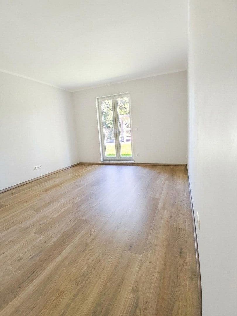 Prenájom domu 130 m², pozemok 250 m², Cottbus Kiekebusch, Brandenbursko Prenájom domu 130 m², pozemok 250 m², Cottbus Kiekebusch, Brandenbursko