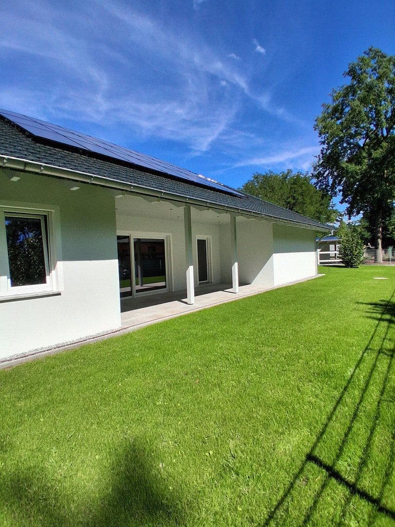 Prenájom domu 130 m², pozemok 250 m², Cottbus Kiekebusch, Brandenbursko Prenájom domu 130 m², pozemok 250 m², Cottbus Kiekebusch, Brandenbursko