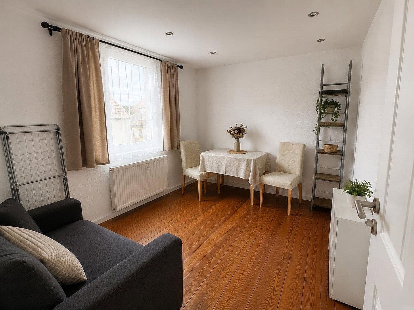 Prenájom bytu 2-izbový 60 m², Enzstr. 1, Pforzheim-Eutingen, Bádensko-Wurttembersko Prenájom bytu 2-izbový 60 m², Enzstr. 1, Pforzheim-Eutingen, Bádensko-Wurttembersko
