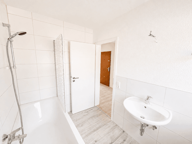 Prenájom bytu 4-izbový 87 m², Bergstr. 24, Tiefenbronn, Bádensko-Wurttembersko Prenájom bytu 4-izbový 87 m², Bergstr. 24, Tiefenbronn, Bádensko-Wurttembersko