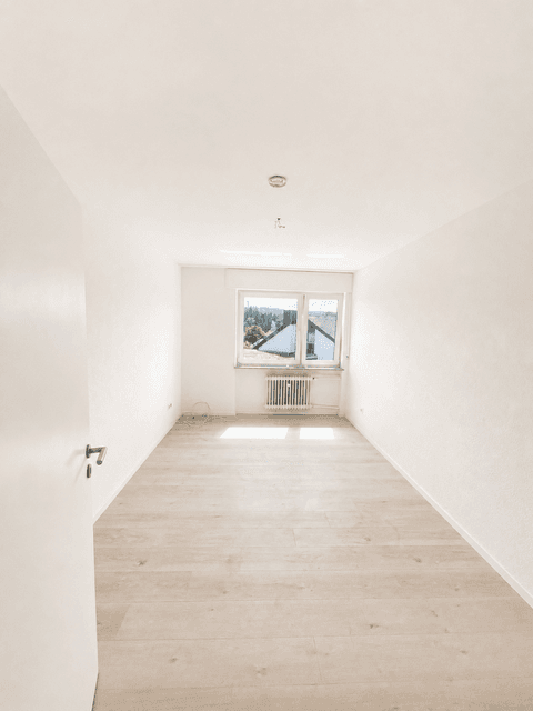 Prenájom bytu 4-izbový 87 m², Bergstr. 24, Tiefenbronn, Bádensko-Wurttembersko Prenájom bytu 4-izbový 87 m², Bergstr. 24, Tiefenbronn, Bádensko-Wurttembersko