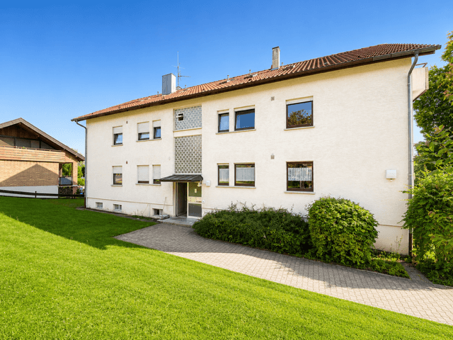 Prenájom bytu 4-izbový 87 m², Bergstr. 24, Tiefenbronn, Bádensko-Wurttembersko Prenájom bytu 4-izbový 87 m², Bergstr. 24, Tiefenbronn, Bádensko-Wurttembersko