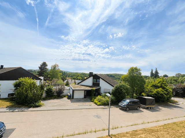 Prenájom bytu 4-izbový 87 m², Bergstr. 24, Tiefenbronn, Bádensko-Wurttembersko Prenájom bytu 4-izbový 87 m², Bergstr. 24, Tiefenbronn, Bádensko-Wurttembersko