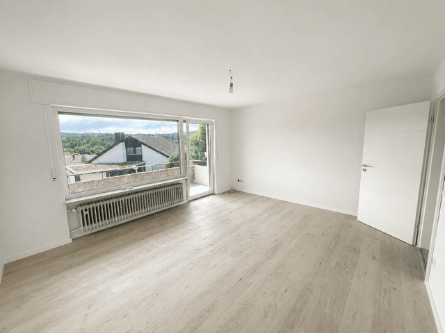 Prenájom bytu 4-izbový 87 m², Bergstr. 24, Tiefenbronn, Bádensko-Wurttembersko Prenájom bytu 4-izbový 87 m², Bergstr. 24, Tiefenbronn, Bádensko-Wurttembersko