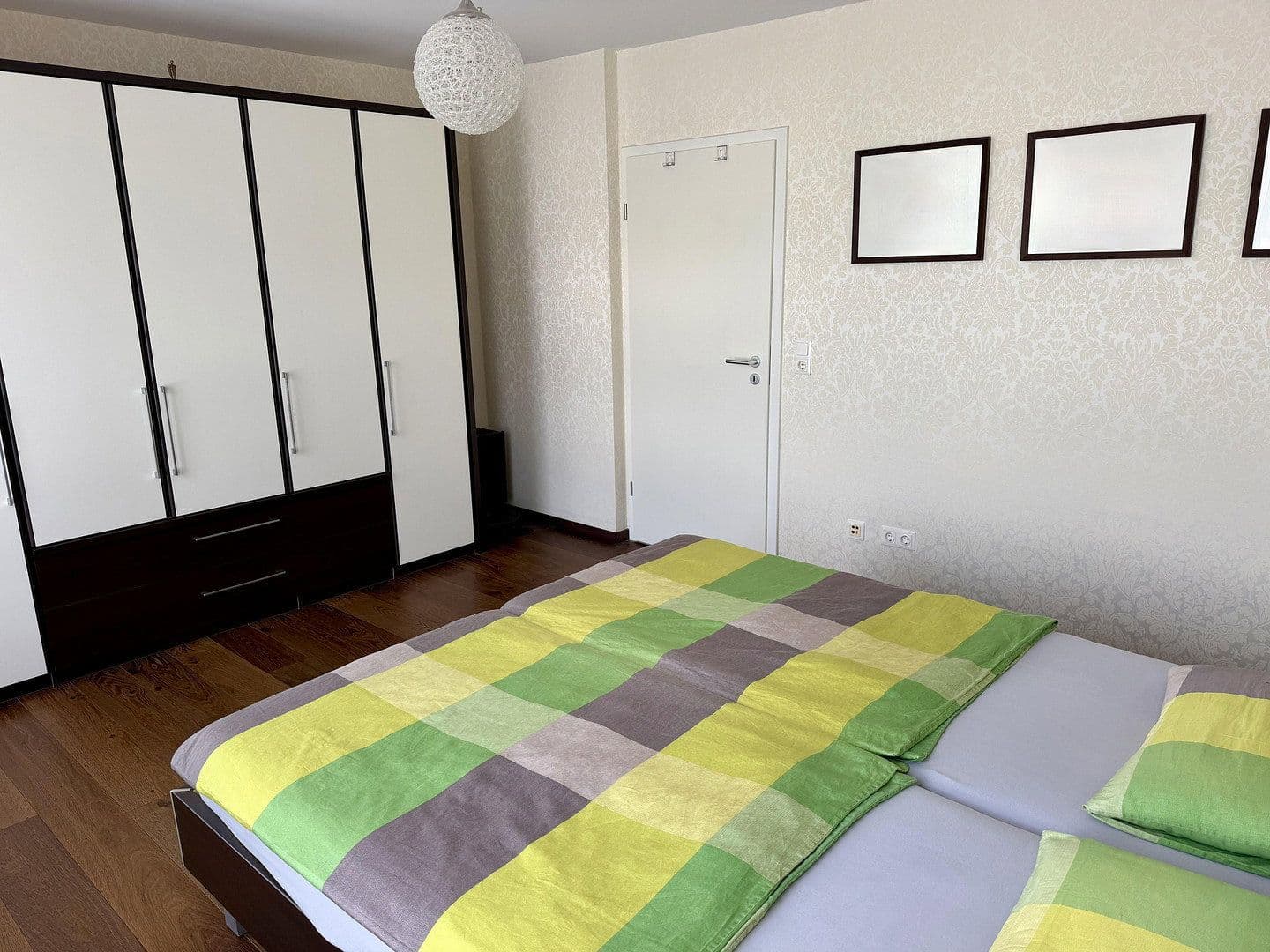 Predaj domu 152 m², pozemok 208 m², Kriftel, Hesensko Predaj domu 152 m², pozemok 208 m², Kriftel, Hesensko