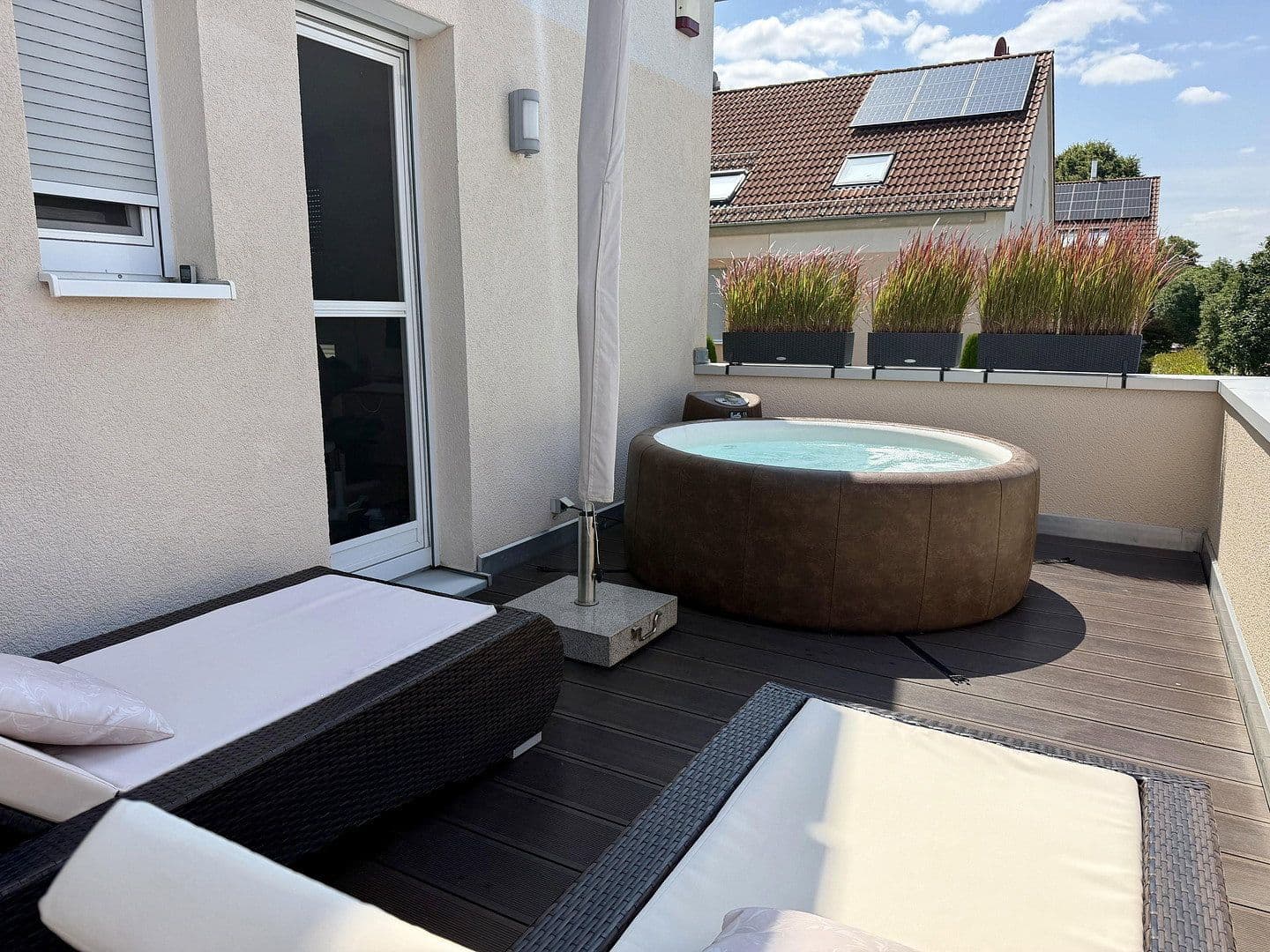 Predaj domu 152 m², pozemok 208 m², Kriftel, Hesensko Predaj domu 152 m², pozemok 208 m², Kriftel, Hesensko