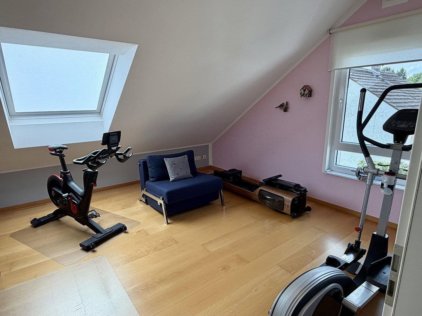 Predaj domu 152 m², pozemok 208 m², Kriftel, Hesensko Predaj domu 152 m², pozemok 208 m², Kriftel, Hesensko