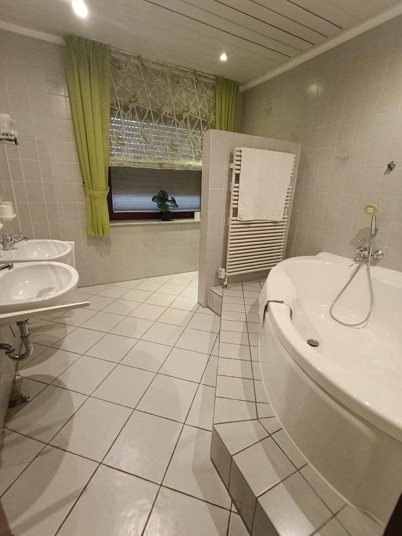 Predaj domu 175 m², pozemok 573 m², Mannheim, Bádensko-Wurttembersko Predaj domu 175 m², pozemok 573 m², Mannheim, Bádensko-Wurttembersko