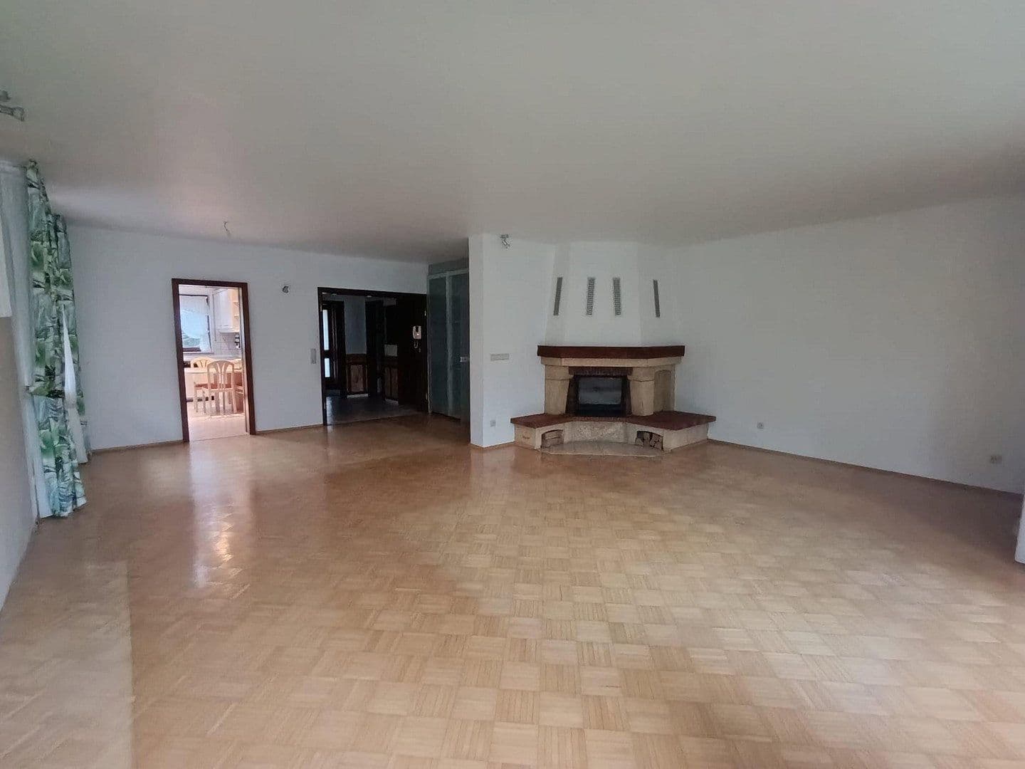 Predaj domu 175 m², pozemok 573 m², Mannheim, Bádensko-Wurttembersko Predaj domu 175 m², pozemok 573 m², Mannheim, Bádensko-Wurttembersko