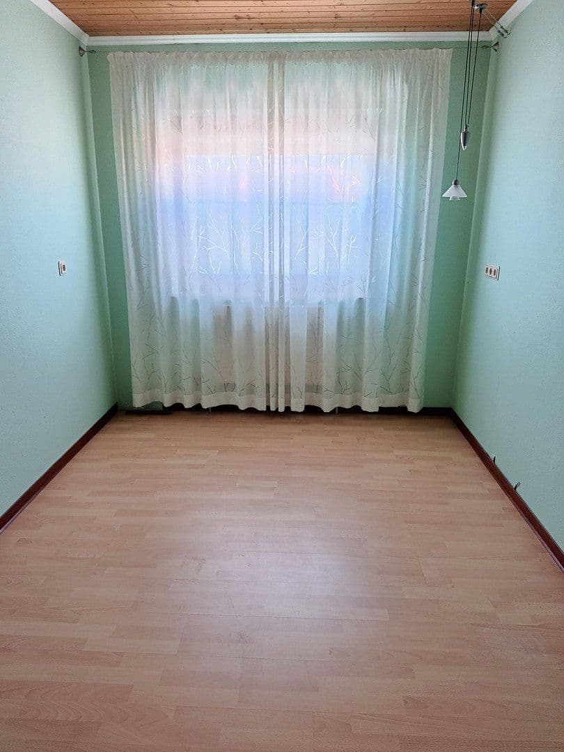Predaj domu 175 m², pozemok 573 m², Mannheim, Bádensko-Wurttembersko Predaj domu 175 m², pozemok 573 m², Mannheim, Bádensko-Wurttembersko