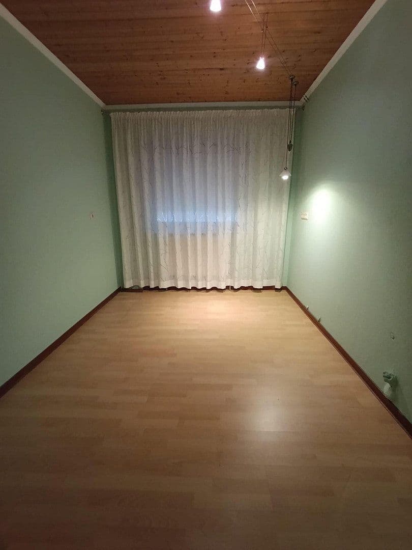 Predaj domu 175 m², pozemok 573 m², Mannheim, Bádensko-Wurttembersko Predaj domu 175 m², pozemok 573 m², Mannheim, Bádensko-Wurttembersko