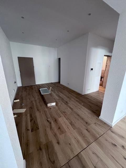 Prenájom bytu 2-izbový 70 m², Schwimmbadstr. 27, Bruchsal, Bádensko-Wurttembersko Prenájom bytu 2-izbový 70 m², Schwimmbadstr. 27, Bruchsal, Bádensko-Wurttembersko