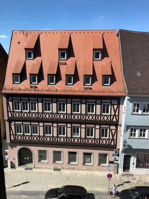 Prenájom bytu 4-izbový 170 m², Ochsenfurt, Bavorsko Prenájom bytu 4-izbový 170 m², Ochsenfurt, Bavorsko