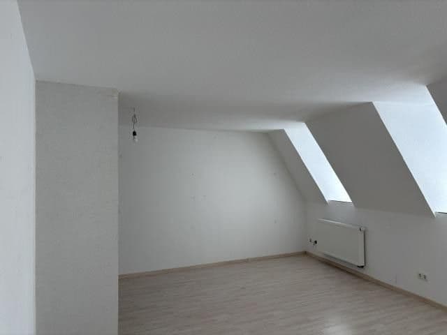Prenájom bytu 4-izbový 170 m², Ochsenfurt, Bavorsko Prenájom bytu 4-izbový 170 m², Ochsenfurt, Bavorsko