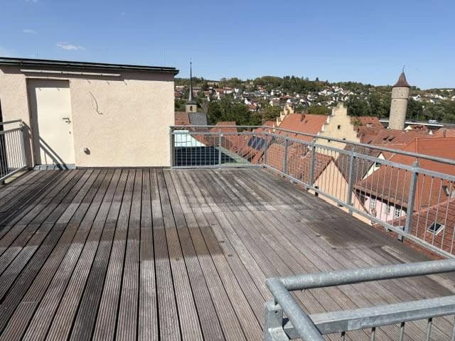 Prenájom bytu 4-izbový 170 m², Ochsenfurt, Bavorsko Prenájom bytu 4-izbový 170 m², Ochsenfurt, Bavorsko