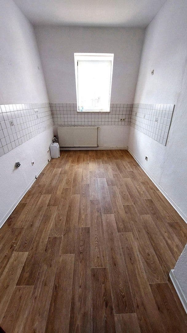 Prenájom bytu 3-izbový 77 m², Weißenfels, Sasko-Anhaltsko Prenájom bytu 3-izbový 77 m², Weißenfels, Sasko-Anhaltsko