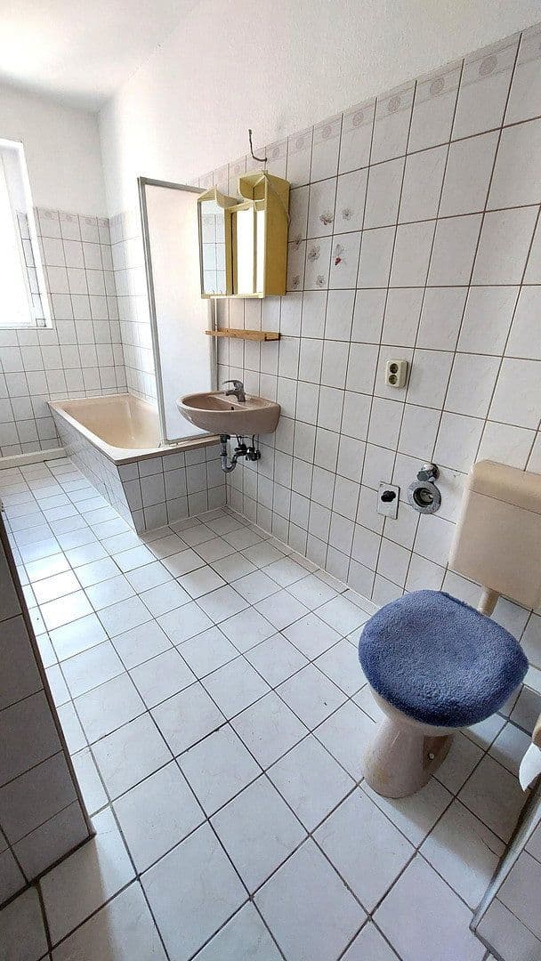Prenájom bytu 3-izbový 77 m², Weißenfels, Sasko-Anhaltsko Prenájom bytu 3-izbový 77 m², Weißenfels, Sasko-Anhaltsko