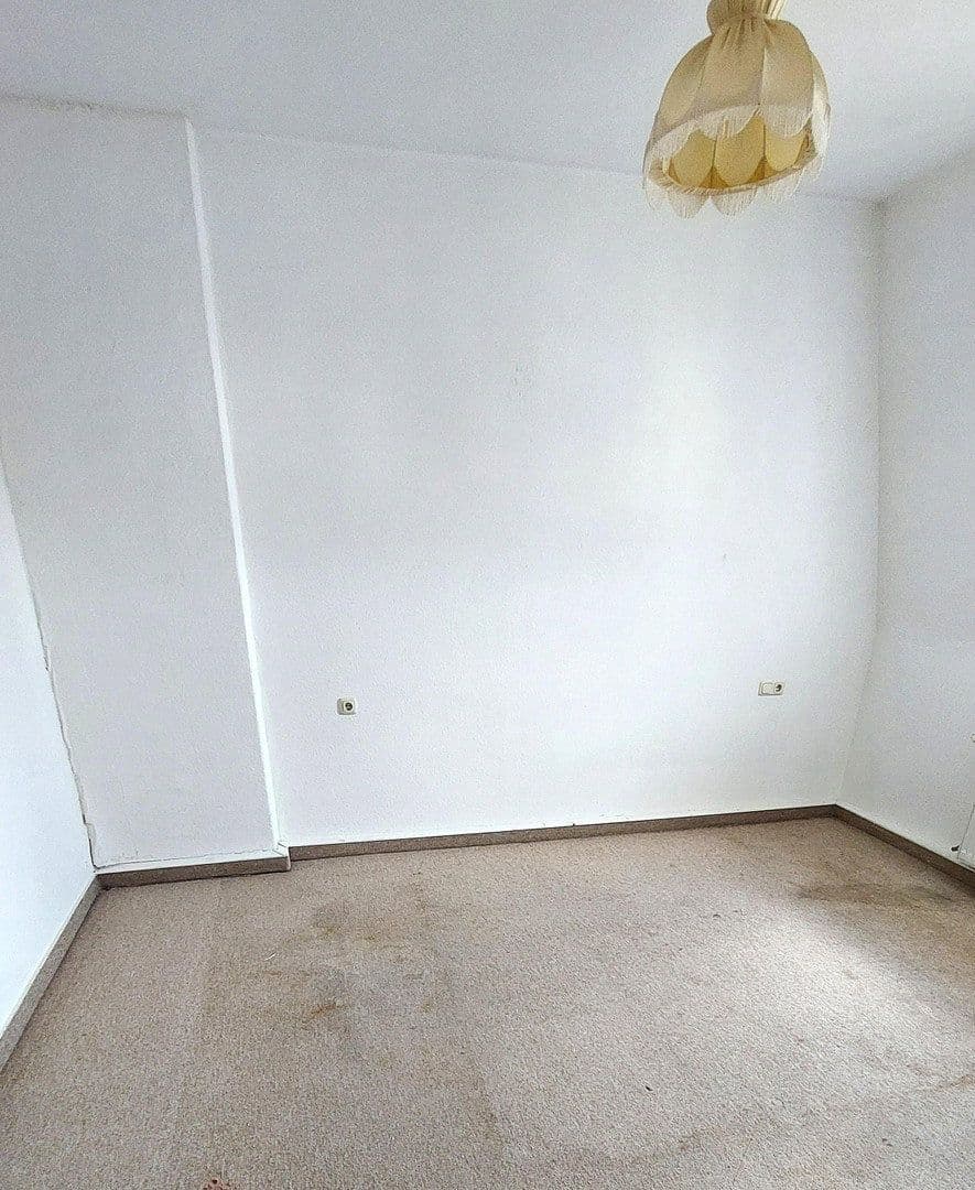 Prenájom bytu 3-izbový 77 m², Weißenfels, Sasko-Anhaltsko Prenájom bytu 3-izbový 77 m², Weißenfels, Sasko-Anhaltsko