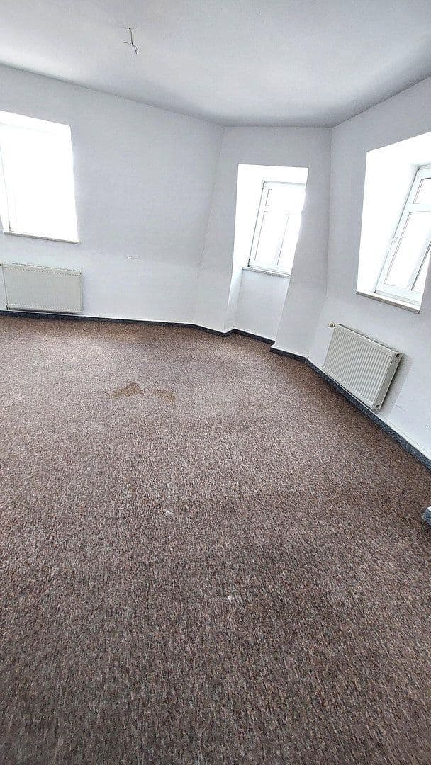 Prenájom bytu 3-izbový 77 m², Weißenfels, Sasko-Anhaltsko Prenájom bytu 3-izbový 77 m², Weißenfels, Sasko-Anhaltsko