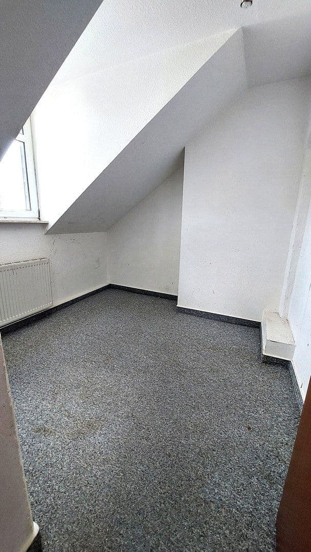 Prenájom bytu 3-izbový 77 m², Weißenfels, Sasko-Anhaltsko Prenájom bytu 3-izbový 77 m², Weißenfels, Sasko-Anhaltsko