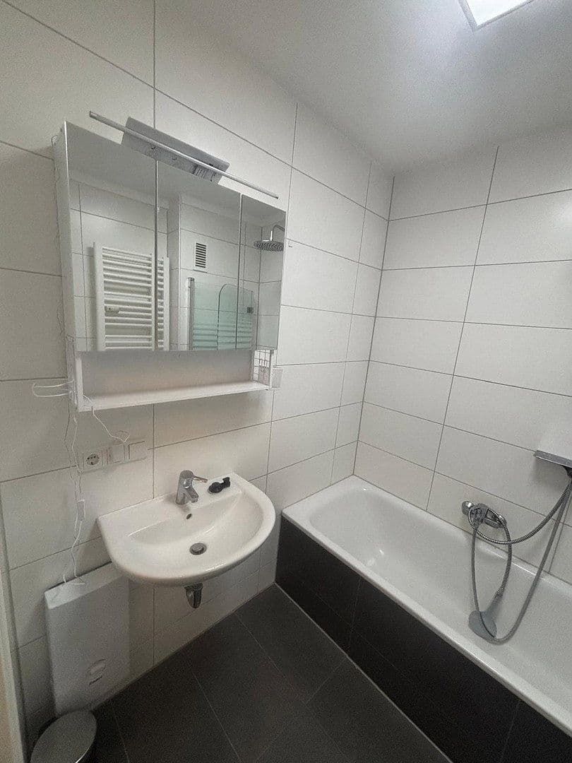 Prenájom bytu 3-izbový 79 m², Kreutzerstraße 41, Nürnberg, Bavorsko Prenájom bytu 3-izbový 79 m², Kreutzerstraße 41, Nürnberg, Bavorsko