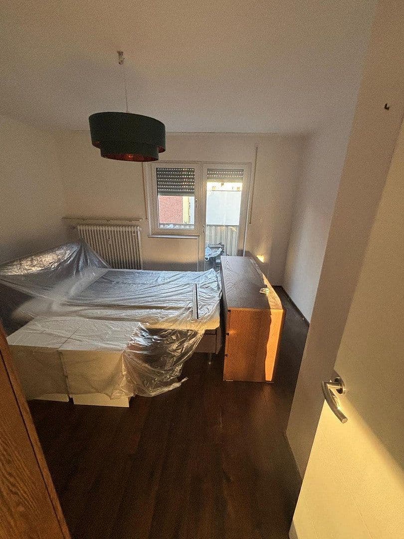 Prenájom bytu 3-izbový 79 m², Kreutzerstraße 41, Nürnberg, Bavorsko Prenájom bytu 3-izbový 79 m², Kreutzerstraße 41, Nürnberg, Bavorsko