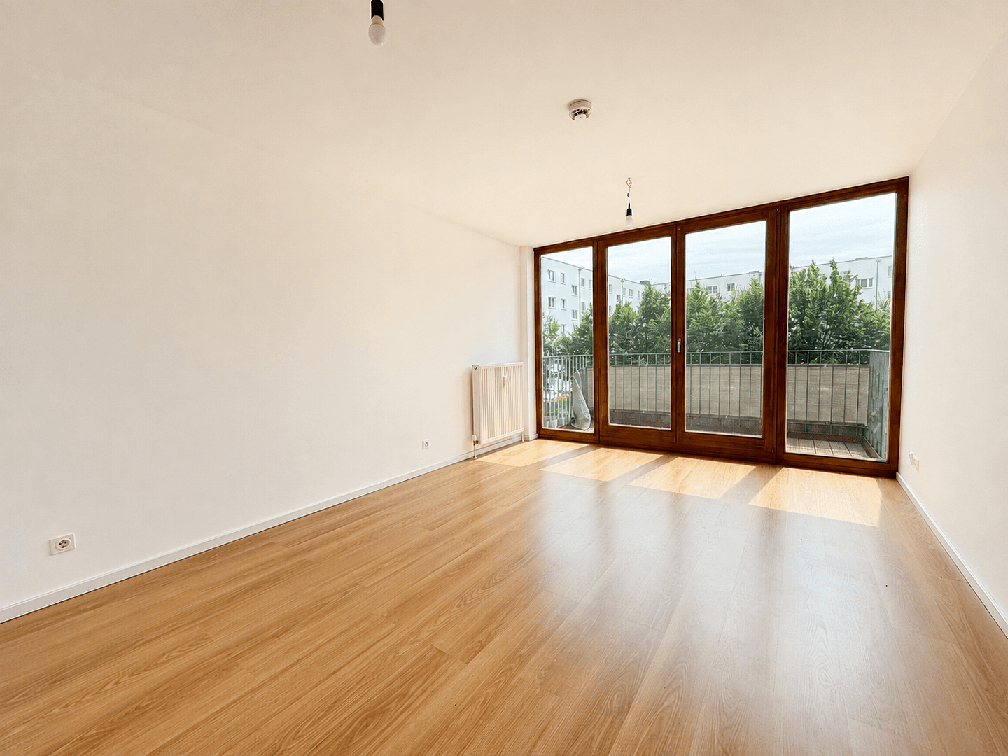 Prenájom bytu 3-izbový 82 m², Velten, Brandenbursko Prenájom bytu 3-izbový 82 m², Velten, Brandenbursko