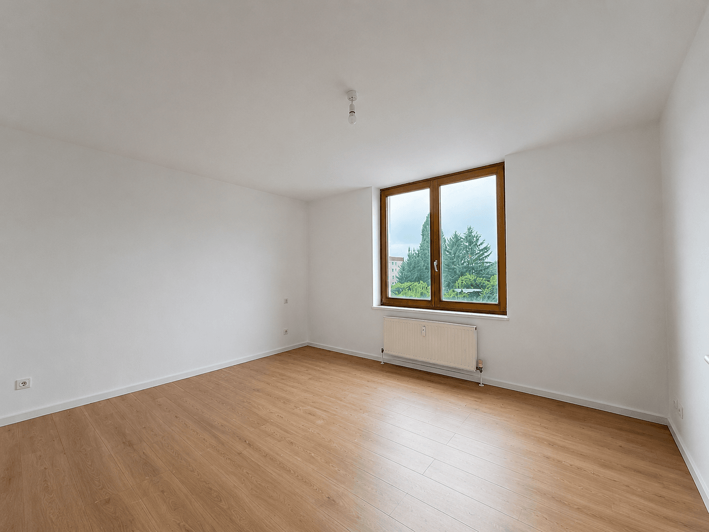 Prenájom bytu 3-izbový 82 m², Velten, Brandenbursko Prenájom bytu 3-izbový 82 m², Velten, Brandenbursko