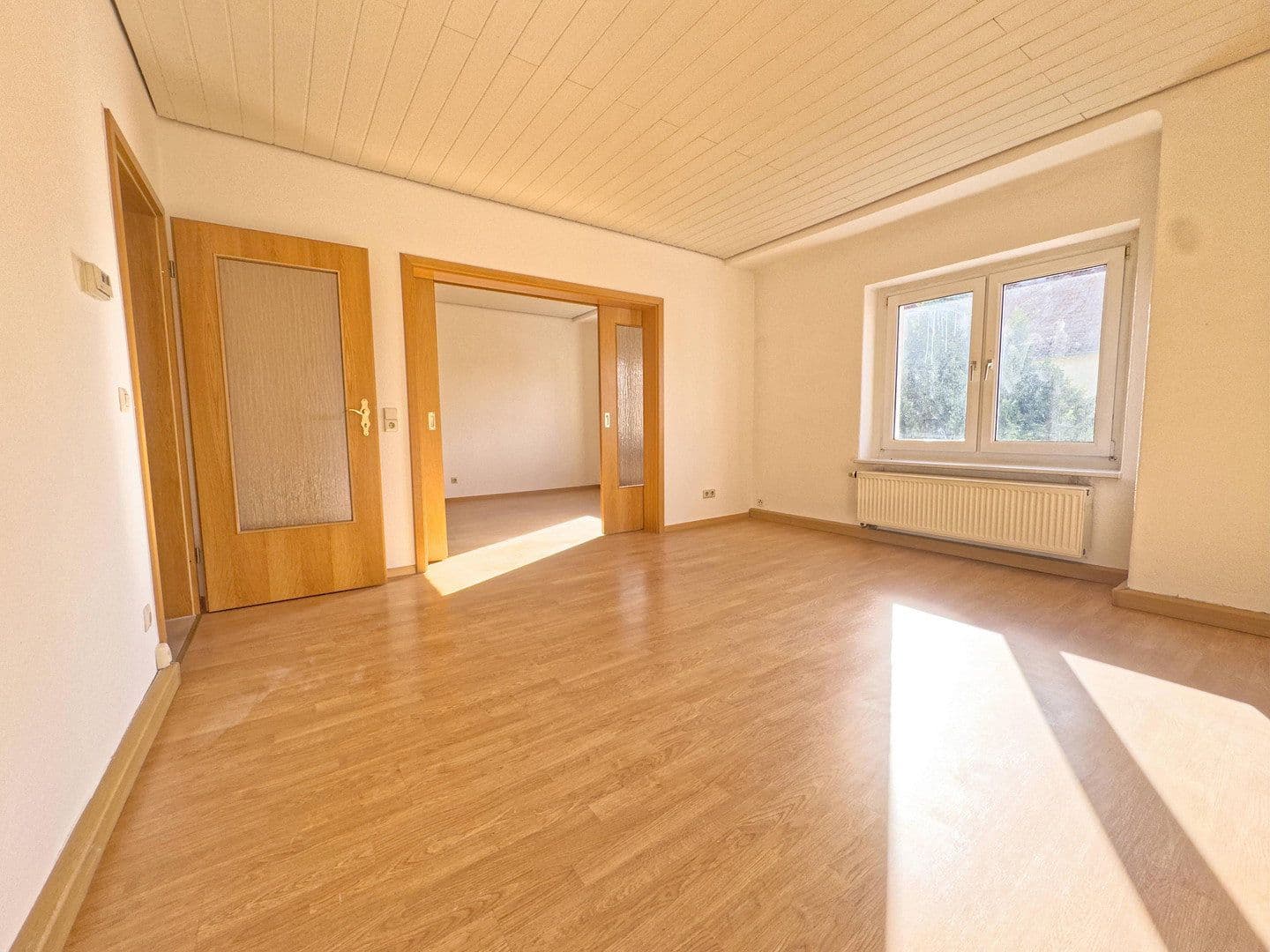 Prenájom bytu 3-izbový 62 m², Dittrichstraße 1, Kamenec, Sasko Prenájom bytu 3-izbový 62 m², Dittrichstraße 1, Kamenec, Sasko
