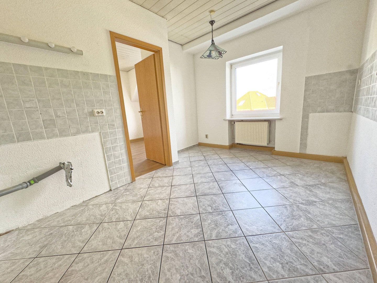 Prenájom bytu 3-izbový 62 m², Dittrichstraße 1, Kamenec, Sasko Prenájom bytu 3-izbový 62 m², Dittrichstraße 1, Kamenec, Sasko