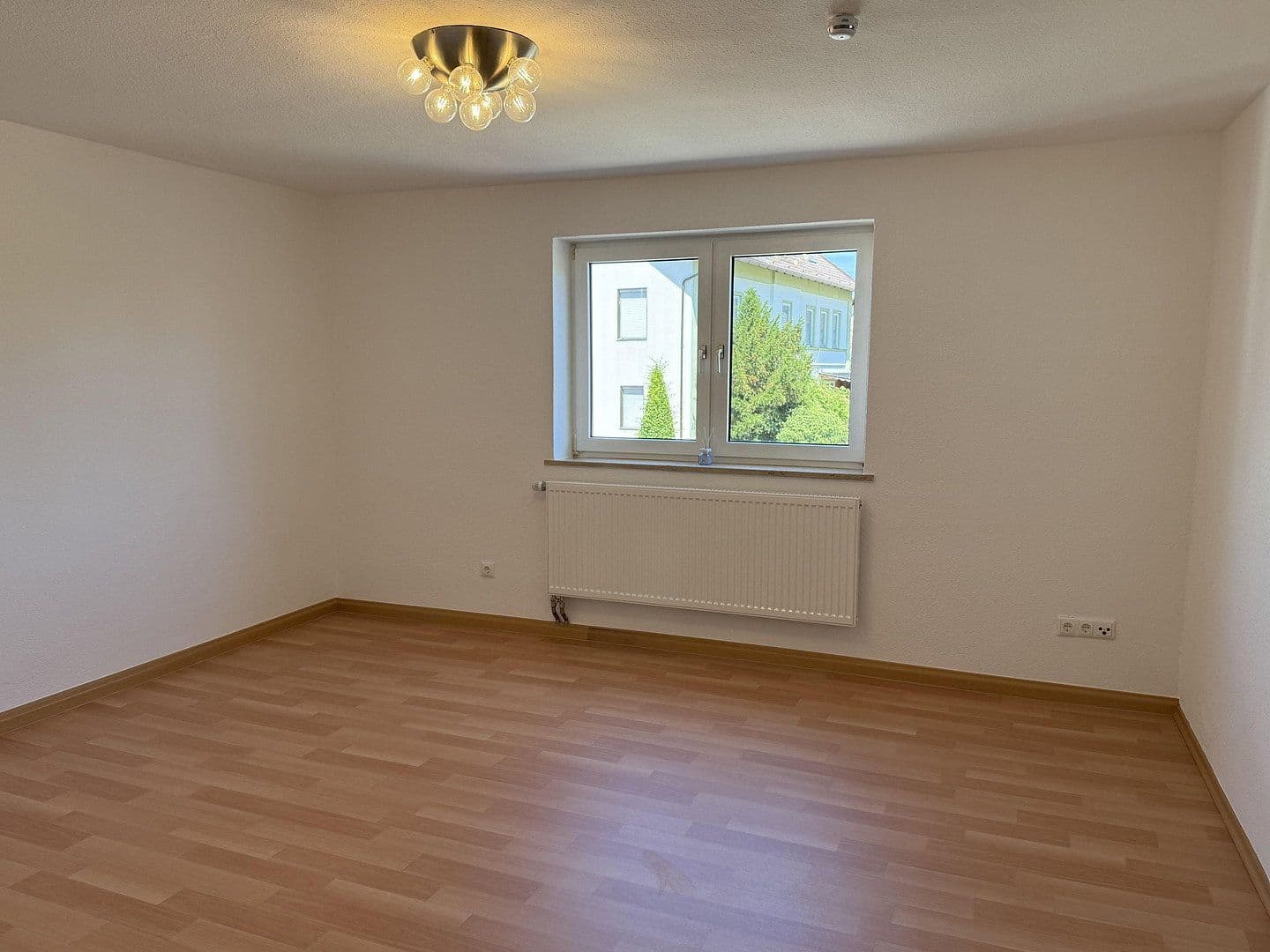 Prenájom bytu 2-izbový 63 m², Attenkirchen, Bavorsko Prenájom bytu 2-izbový 63 m², Attenkirchen, Bavorsko