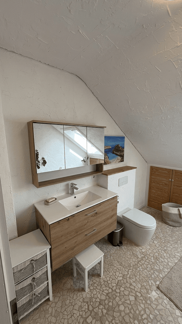 Prenájom bytu 3-izbový 85 m², Heusenstamm, Hesensko Prenájom bytu 3-izbový 85 m², Heusenstamm, Hesensko