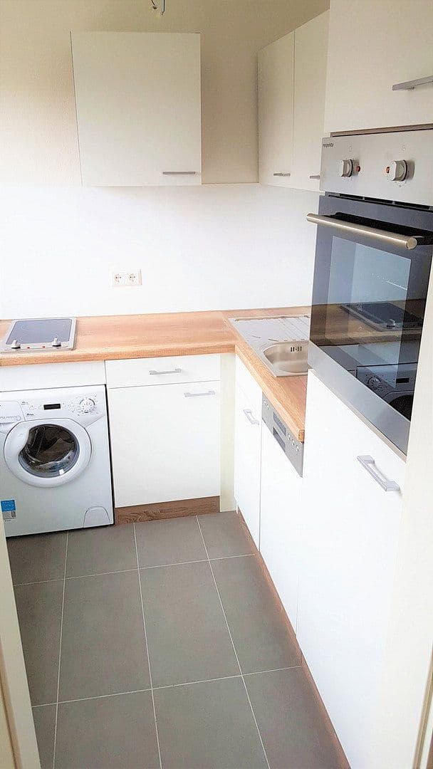 Prenájom bytu 1-izbový 36 m², Heimgartenstr. 53B, Stuttgart, Bádensko-Wurttembersko Prenájom bytu 1-izbový 36 m², Heimgartenstr. 53B, Stuttgart, Bádensko-Wurttembersko