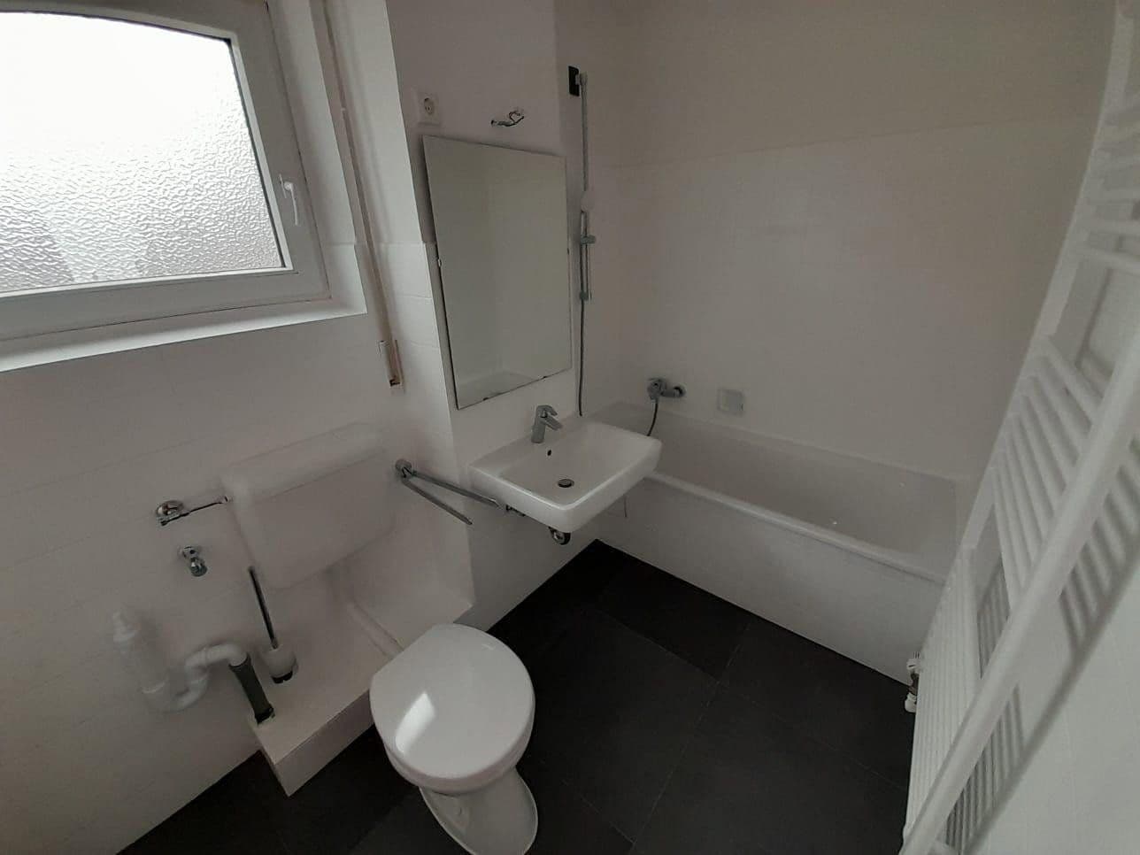Prenájom bytu 4-izbový 86 m², Pappelstraße 10, Visselhövede, Dolné Sasko Prenájom bytu 4-izbový 86 m², Pappelstraße 10, Visselhövede, Dolné Sasko